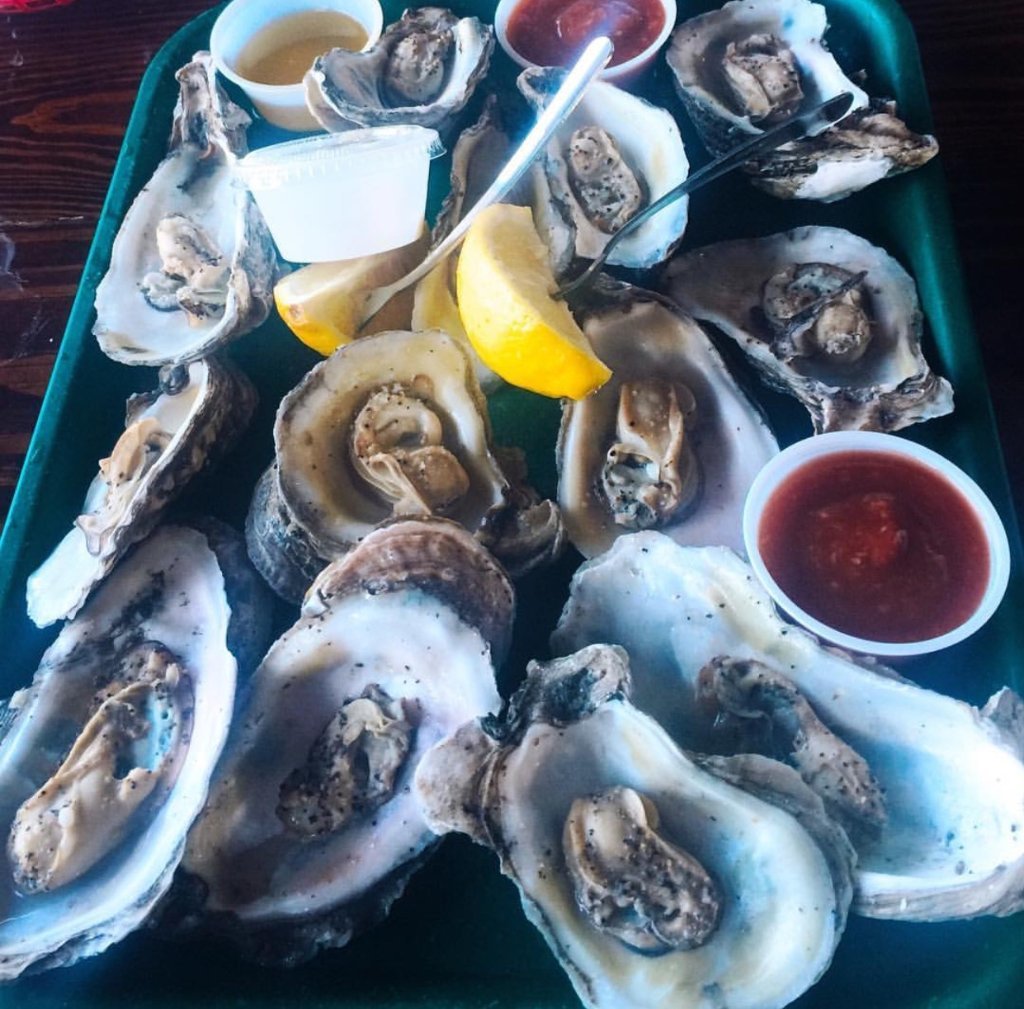 Billy`s Oyster Bar and Restaurant